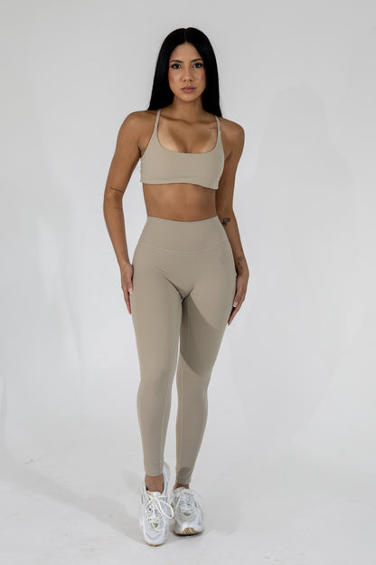 Essential High-Rise Leggings