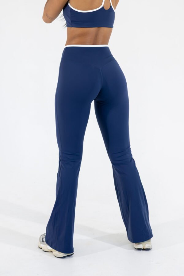 Flare Pants with White Line - Imagen 3